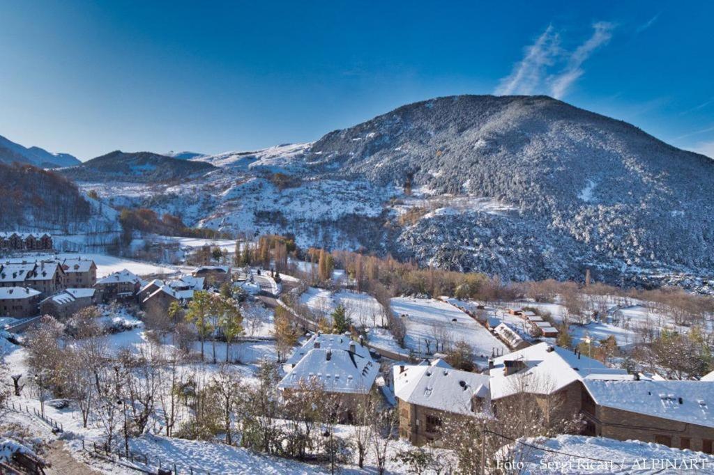 La Ginesta 2, Apartaments De Muntanya Estación Exteriér fotografie